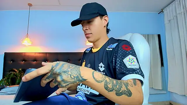 Lobo 17  online show from March 2025 06:57:02 AM