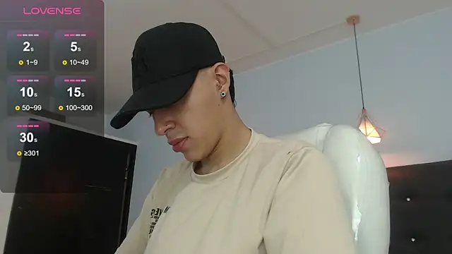 Lobo 17  online show from October 2025 03:36:02 AM