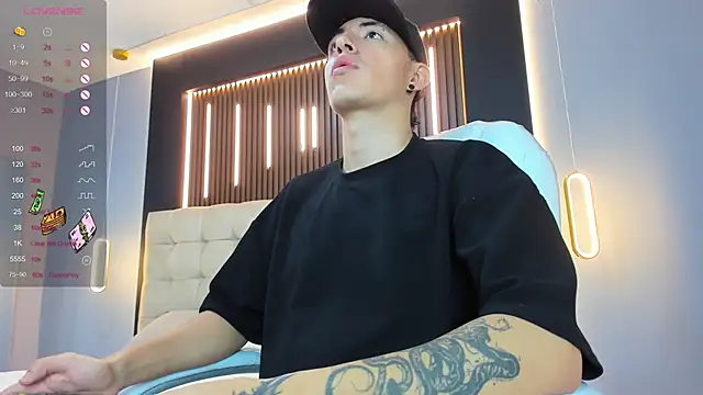 Lobo 17  online show from March 2026 03:22:01 AM