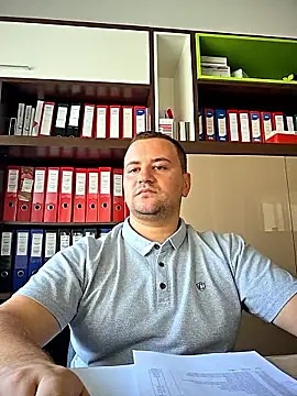 KarlosCarutox online show from September 2025 01:35:01 PM