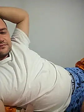 KarlosCarutox online show from October 2025 07:11:01 PM