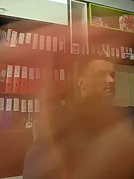 KarlosCarutox online show from December 2025 11:48:01 AM