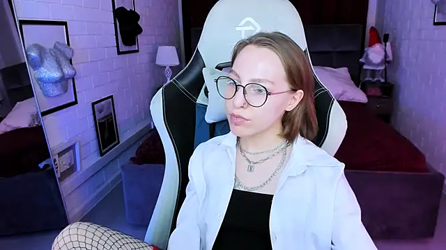 AphexQueen online show from January 2025 04:14:02 PM