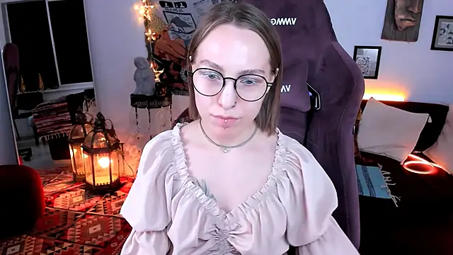 AphexQueen online show from January 2025 04:23:01 PM