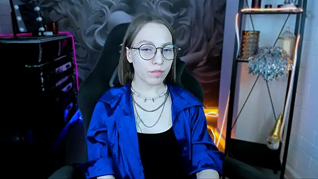 AphexQueen online show from January 2025 12:20:02 PM