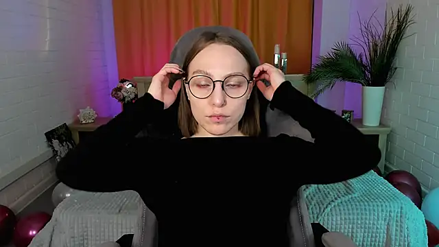 AphexQueen online show from February 2025 08:13:02 PM