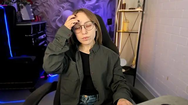 AphexQueen online show from February 2025 09:11:01 AM