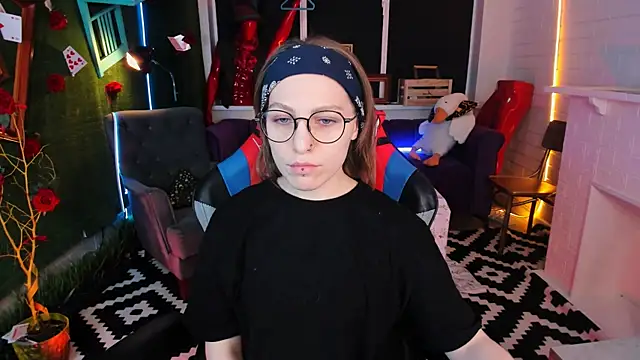 AphexQueen online show from March 2025 03:50:02 PM