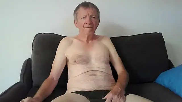 naturiste974 online show from December 2025 07:58:02 AM