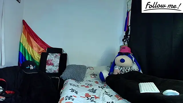 twink sebas  online show from December 2024 12:01:01 PM