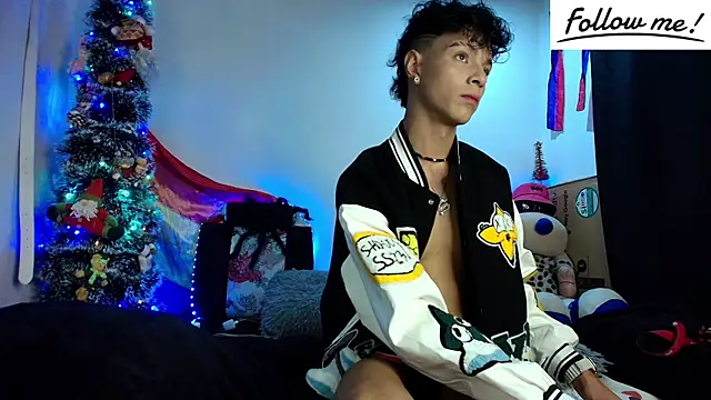 twink sebas  online show from December 2024 04:34:01 AM