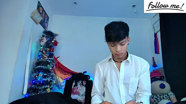 twink sebas  online show from December 2024 06:37:02 PM