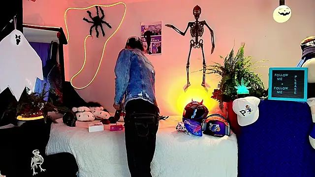 twink sebas  online show from October 2025 04:57:02 AM