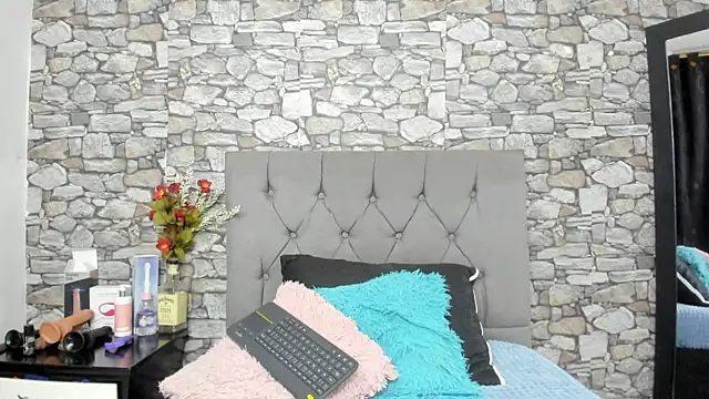 Snapshot of your_angel7 chatting on September 2025 02:11:01 AM your angel7 online show from September 2025 02:11:01 AM