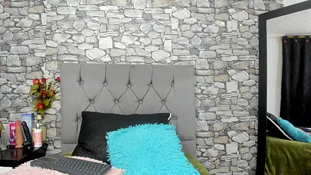 Snapshot of your_angel7 chatting on October 2025 01:34:01 AM your angel7 online show from October 2025 01:34:01 AM