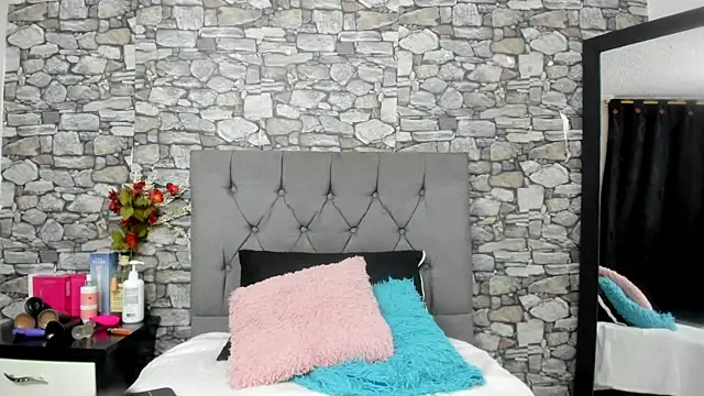 Snapshot of your_angel7 chatting on November 2025 01:38:02 AM your angel7 online show from November 2025 01:38:02 AM