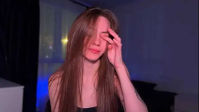 Riasha online show from November 2025 08:33:02 PM