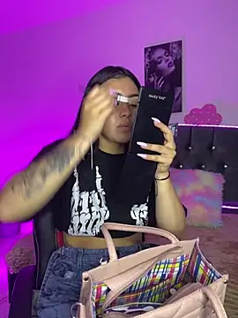 emily 22x online show from October 2025 09:25:02 PM