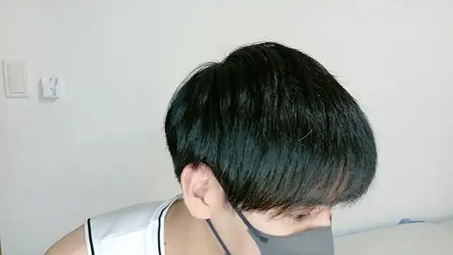 itsme LEON online show from April 2026 01:04:01 PM