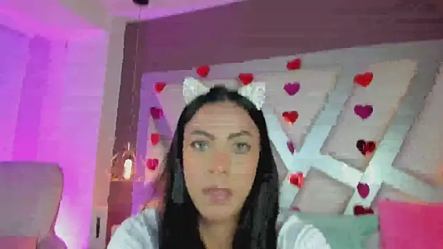 Snapshot of Amber_villalobos_ chatting on February 2026 04:23:02 AM Amber villalobos online show from February 2026 04:23:02 AM