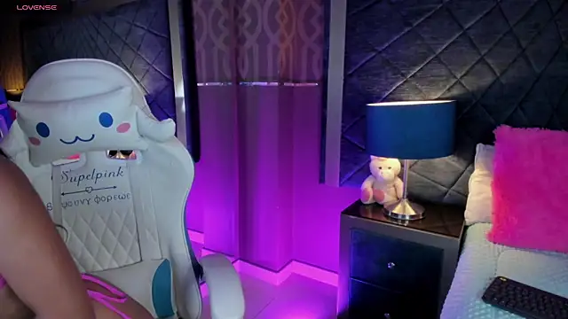 Snapshot of Amber_villalobos_ chatting on February 2026 05:08:01 AM Amber villalobos online show from February 2026 05:08:01 AM