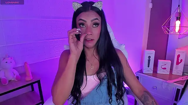 Snapshot of Amber_villalobos_ chatting on March 2026 02:07:02 AM Amber villalobos online show from March 2026 02:07:02 AM