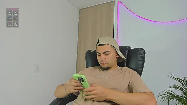 kalivan voinesscu online show from February 2026 05:38:01 AM