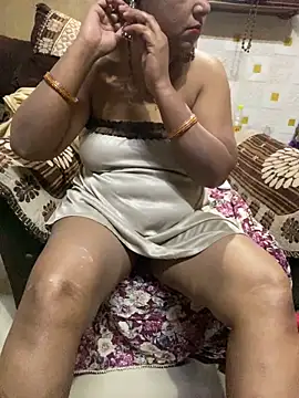 Snapshot of Tameesh_sexy_mistress chatting on May 2026 10:20:01 AM Tameesh sexy mistress online show from May 2026 10:20:01 AM