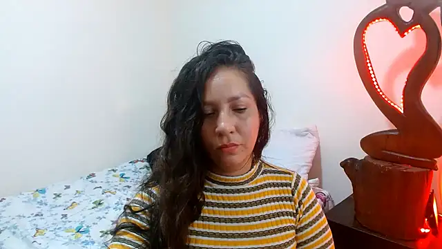 naihroby online show from December 2024 12:13:01 AM