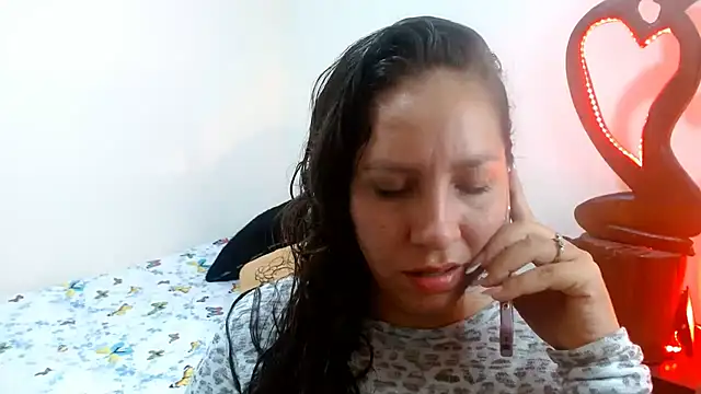 naihroby online show from December 2024 11:57:01 PM