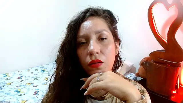 naihroby online show from December 2024 01:00:02 AM