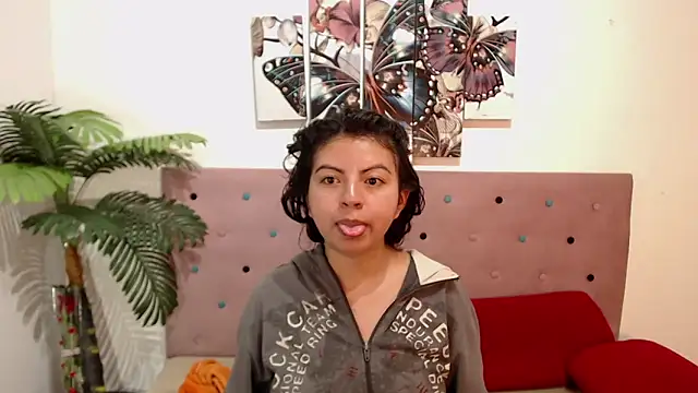 CarolineBrunx online show from March 2025 07:15:01 AM