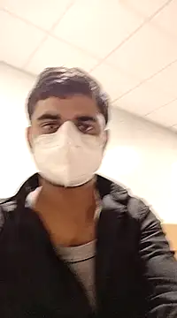 Ishan003 online show from December 2024 05:10:01 PM