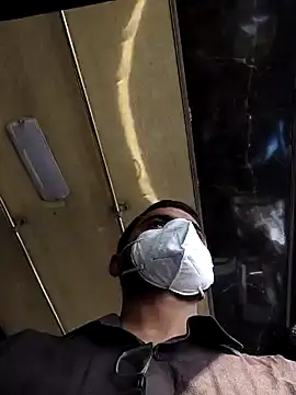 Ishan003 online show from February 2025 05:15:02 AM