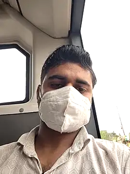 Ishan003 online show from October 2025 09:42:02 AM