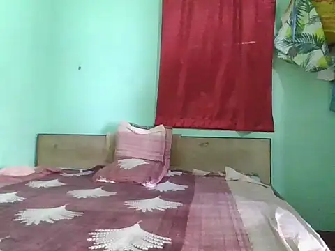 Ishan003 online show from October 2025 05:46:01 AM