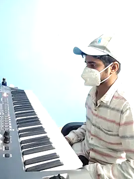 Ishan003 online show from December 2025 02:21:01 PM