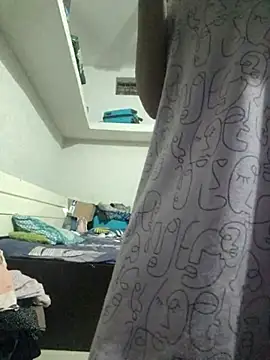 Priya Strip online show from October 2025 06:40:01 PM