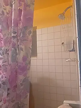 Jovende28 online show from November 2025 10:28:01 AM