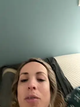 Annelibre online show from March 2025 06:22:01 AM