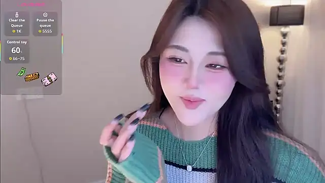 Strawberrybabyy1 online show from October 2025 03:01:02 PM