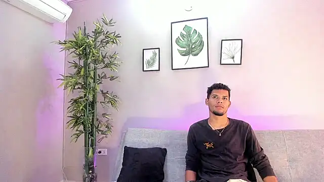 miaa lux online show from February 2025 07:10:02 PM