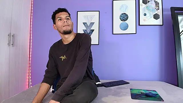 miaa lux online show from February 2025 07:02:01 PM