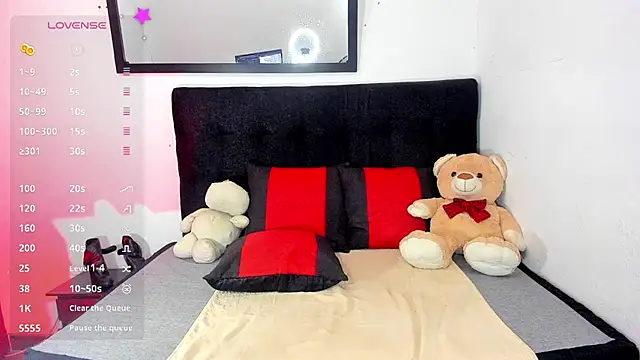 brittany williams  online show from February 2025 03:19:01 PM