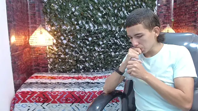 JackSwan18 online show from January 2025 01:11:01 PM