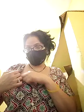 heenage online show from February 2025 12:14:02 PM