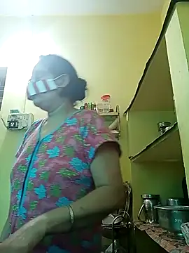 heenage online show from October 2025 08:26:01 AM