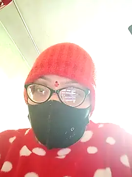 heenage online show from December 2025 03:46:01 AM