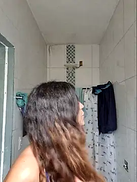 Snapshot of luuhcat09 chatting on January 2026 01:48:02 PM luuhcat09 online show from January 2026 01:48:02 PM