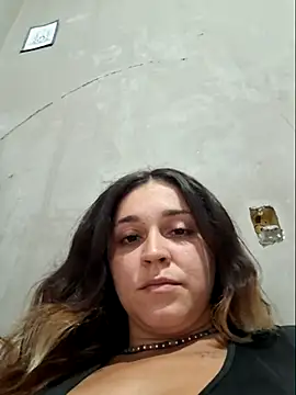 Snapshot of luuhcat09 chatting on February 2026 04:13:02 PM luuhcat09 online show from February 2026 04:13:02 PM